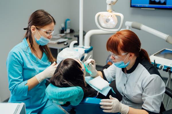 Czy ból zęba po leczeniu kanałowym to powód do niepokoju?